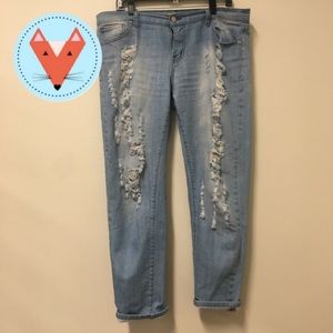 🚨SALE🚨🦊 Distressed Aphrodite Jeans